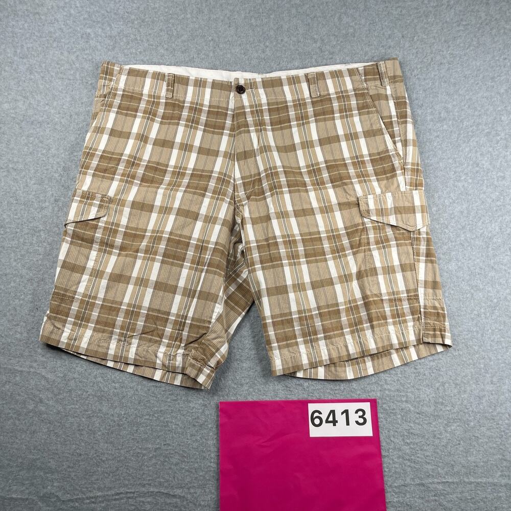 Dockers Cargo Beige Ivory Plaid Shorts Mens Size 42 Snap Back Pocket